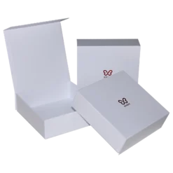 Cutii rigide Uno C3 21x21x6.5 mat alb_00 folio rosu_19 Bimbim ansamblu 2