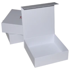 Cutii rigide Uno C3 21x21x6.5 mat alb_00 folio rosu_19 Bimbim deschisa 1